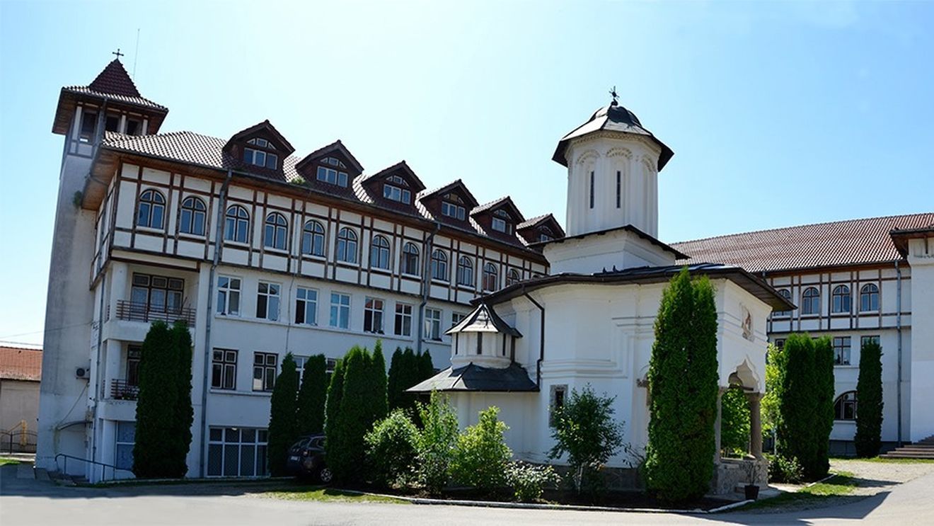 Schitul Inăteşti ar urma să fie reactivat de Arhiepiscopia Râmnicului / Solicitare către Primăria Vâlcea să predea o parte din imobilele Seminarului Teologic „Sfântul Nicolae”