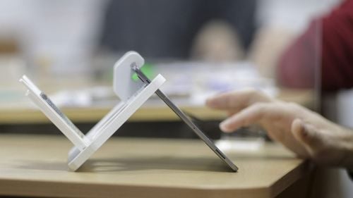 O secție de votare pentru românii din Londra și-a schimbat sediul