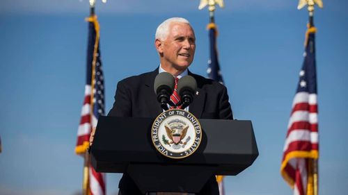 Mike Pence, fostul vicepreședinte al lui Donald Trump, își va publica memoriile în 2023, cu un an înaintea prezidențialelor