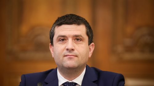 Ministrul Economiei, după verificarea a șase companii de stat: Întreg procesul de selecţie al celor din conducere a fost viciat / Două persoane, cercetate disciplinar / S-a dispus verificarea tuturor companiilor / Neregulile, trimise la Parchet