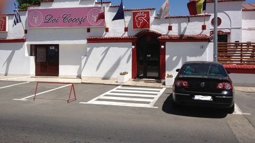 Celebrul restaurant „Doi Cocoși” din București a fost demolat / În locul său va fi construit un ansamblu imobiliar