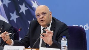 VIDEO Dezbatere G4Media și FPEE pe dezinformarea din sănătate/ Raed Arafat: Este necesară educația timpurie a copiilor, din clasele primare, pentru a dezvolta gândirea critică / Pandemia a fost exemplul perfect pentru cum putem ucide oameni prin dezinformare