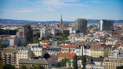 Guvernul Austriei propune scoaterea în afara legii a extremismului religios, după atacul terorist islamist de la începutul lunii noiembrie din Viena