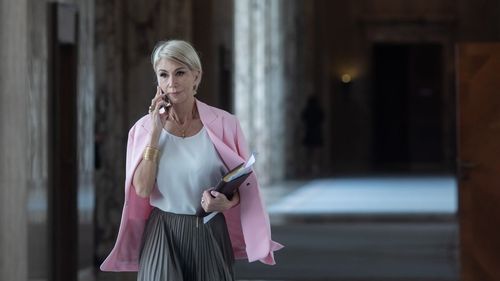 Raluca Turcan: Observ tot mai des cum Ilie Bolojan devine ţinta atacurilor dinspre PSD, de parcă ar fi duşmanul lor politic de moarte / În schimb, dinspre PNL se aude o tăcere asurzitoare, seamănă izbitor cu cea din alte momente-cheie din trecut