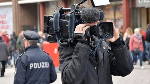 Un bărbat cu un topor și un "dispozitiv incendiar" a fost împușcat de poliție în Hamburg, înainte de meciul Polonia-Olanda la EURO 2024