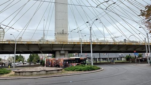 Nicușor Dan anunță că pasajul Basarab va fi expertizat pentru a fi preluat de administrația străzilor, la peste 10 ani de la deschidere / „Pasajul va fi, în sfârșit, reparat și administrat”