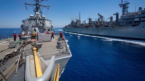 Armata chineză anunță că a ”alungat” un distrugător american din apele disputate ale Scarborough Shoal / China revendică aproape întreaga Mare a Chinei de Sud, în ciuda pretențiilor mai multor state din zonă