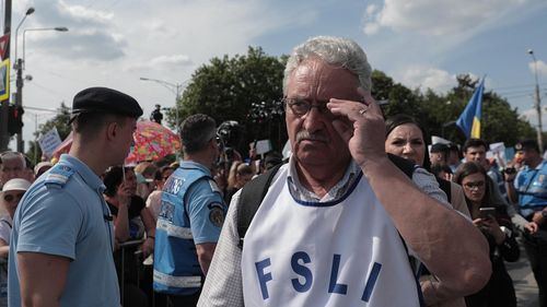 Simion Hăncescu, liderul FSLI, către profesori: Le cer celor nemulțumiți să se alăture protestului nostru de luni, 7 iulie, în fața Parlamentului la orele 11:00