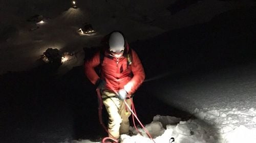 Salvamont Maramureş: Trei refugiaţi ucraineni, blocaţi în zăpadă, în munţi, au solicitat ajutor prin 112