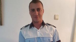 Godină susține că șefii Poliției din Prahova anchetează cum a ajuns în spațiul public filmarea în care un consilier PSD îi înjură pe polițiștii care l-au legitimat pentru staționare interzisă: ”Eu am pus filmarea. Mi-a trimis-o colegul care a realizat-o”