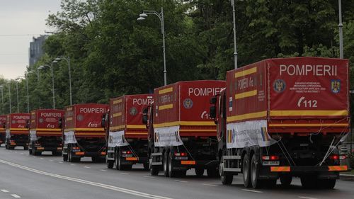 Locatarii unui bloc din Argeș au fost evacuați sâmbătă din cauza unui incendiu/ Un bărbat a suferit un atac de panică