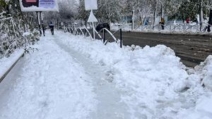 S-a redeschis circulația pe DN26 Galați - Murgeni. Drumul fusese închis de viscol