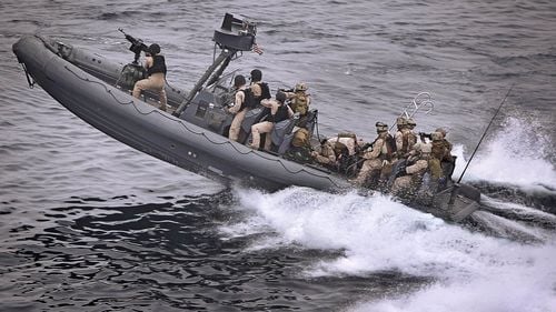 Flota rusă din Marea Neagră se întărește cu 13 nave echipate cu rachete de croazieră Kalibr