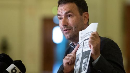 Drulă (USR) despre banii PSD și PNL care ajung la televiziuni: Cred că procurorii sunt oarecum timorați, probabil nimeni nu vrea împotriva lui trusturile de presă / Digi24 pare aliniată cu agenda PNL, poate sunt interesele de afaceri ale lui Teszari / În serviciile secrete există încă un filon care frizează zona legionarismului, a extremismului