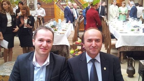 Universitatea ”Alexandru Ioan Cuza”: Fiul cel mare al rectorului Tudorel Toader este unicul candidat pentru un post de lector universitar / Cum a reușit Ionuț Toader să bifeze criteriile - cheie în mare viteză