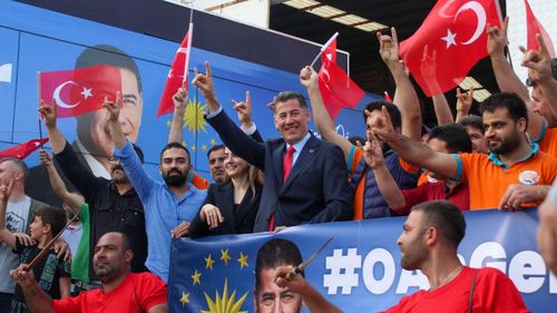 Val de arestări după demiterea unor primari pro-kurzi în Turcia acuzați de terorism