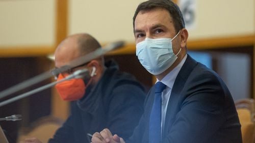 DOCUMENT Cătălin Drulă, felicitat la sfârșitul audierilor. Fostul ministru al Transporturilor este, momentan, singurul ministru USR care a primit aviz favorabil în comisii/ Alți 5 miniștri, avize negative