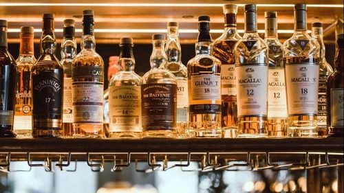 Magazinele din Rusia rămân fără whisky și coniac