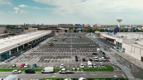 Primul parc de retail AFI Europe din România a fost deschis la Arad / Investiție de peste 35 de milioane de euro și peste 2.000 de locuri de muncă nou create
