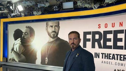 Actorul american Jim Caviezel îl va interpreta pe Jair Bolsonaro într-un film biografic „eroic” / Caviezel este susținător al lui Trump, la care se referă ca „noul Moise”
