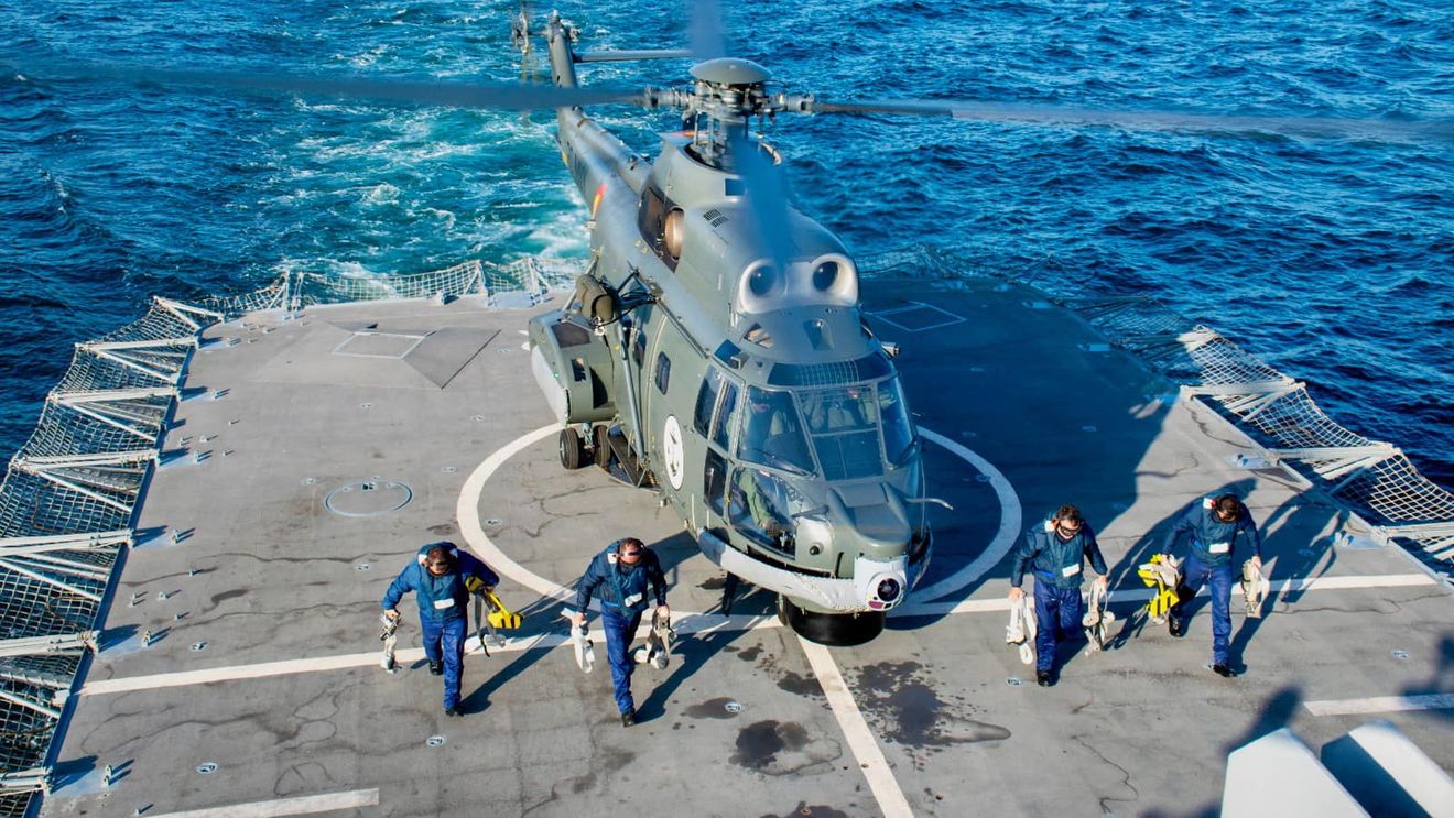 „Sea Shield 24”, este cel mai complex exercițiu militar condus de Forţele Navale Române la care iau parte 12 state / Marcel Ciolacu: Am fost impresionat astăzi de profesionalismul echipajului fregatei „Regina Maria”