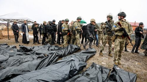 Ucraina şi Rusia au făcut schimb de rămășițe ale soldaţilor ucişi în război