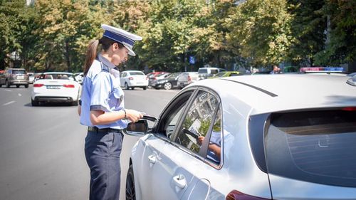 Din 4 mii de microbuze şcolare controlate, peste 500 nu aveau ITP sau RCA, iar 31 de şoferi nu aveau atestat, anunţă Poliţia