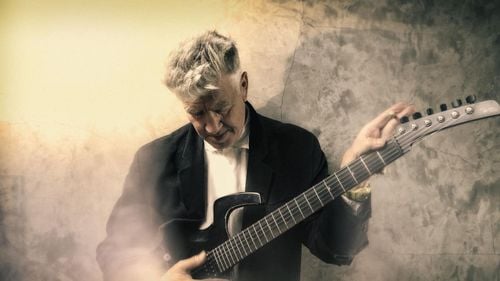 Moștenirea muzicală a lui David Lynch: 10 melodii care au trecut dincolo de filmele marelui regizor
