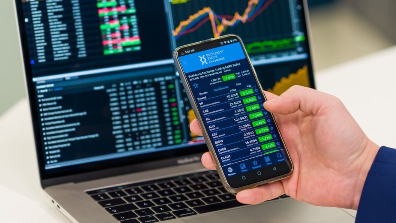 Prima zi de subscriere la Hidroelectrica. Micii investitori au investit aproape 382 milioane de lei, într-o treime din acțiunile alocate