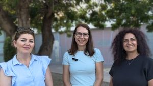 Femeile care promovează mâncarea românească într-un oraș cu 99 de naționalități: „Când merg în România, prima dată mănânc covrigi”