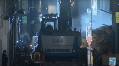 Un imobil de trei etaje, evacuat marţi din motive de precauţie, s-a prăbuşit în noaptea de vineri spre sâmbătă în centrul oraşului Toulouse din sud-vestul Franţe