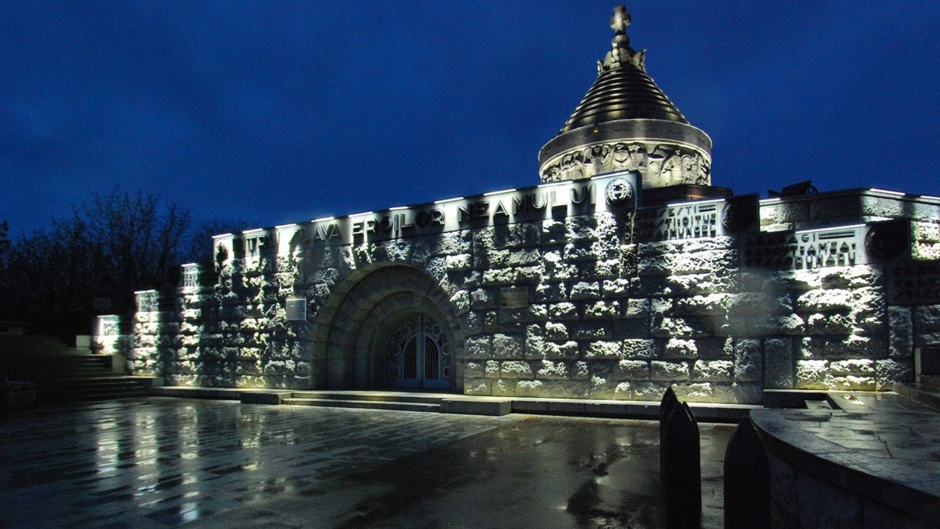 Cu ocazia Zilei Naţionale a României, ministerul Turismului recunoaşte o nouă Rută Cultural Turistică, pentru a crește numărul de turiști / Aceasta cuprinde 80 de obiective memoriale din trei judeţe, respectiv Vrancea, Constanţa şi Buzău