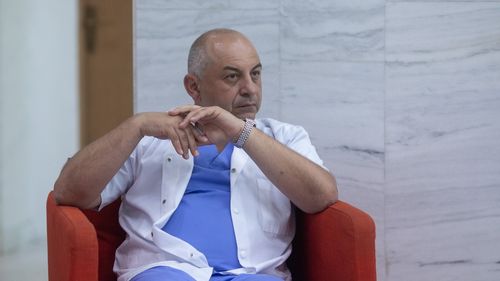 Cine e Cătălin Cîrstoiu, candidatul PSD-PNL la Primăria București / Managerul "avem de toate" de la Colectiv / Tatăl lui a fost primarul Piteștiului, prefect de Argeș și deputat PD / Este finul lui Traian Băsescu