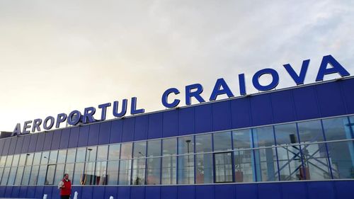 Proiect de 400 de milioane de lei pentru modernizarea Aeroportului din Craiova, semnat de ministrul Transporturilor, prin intermediul POIM