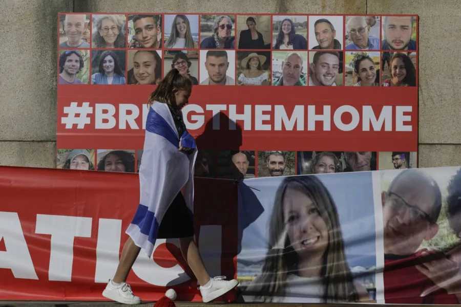 manifestatie bucuresti israel copii rapiti
