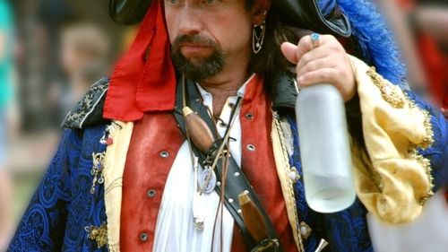 Parastasul Piraților Nepomeniți se va desfășura în Sulina, între 12 și 13 mai / ”Masă mare de pomenire la Cimitirul Maritim din Sulina. Cu preot, cu ceaune cu mâncare, rom, alte licori și numai vorbe de bine”