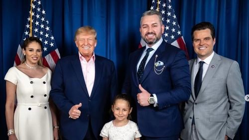 Omul de afaceri Dragoș Sprînceană, rugat de premierul Ciolacu să explice administrației Trump realitatea din România / Profilul afaceristului: anti-UE, anti-Ucraina, pro-Georgescu