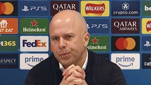 Liverpool a anunțat oficial demiterea lui Arne Slot / Cine e favorit să-i ia locul