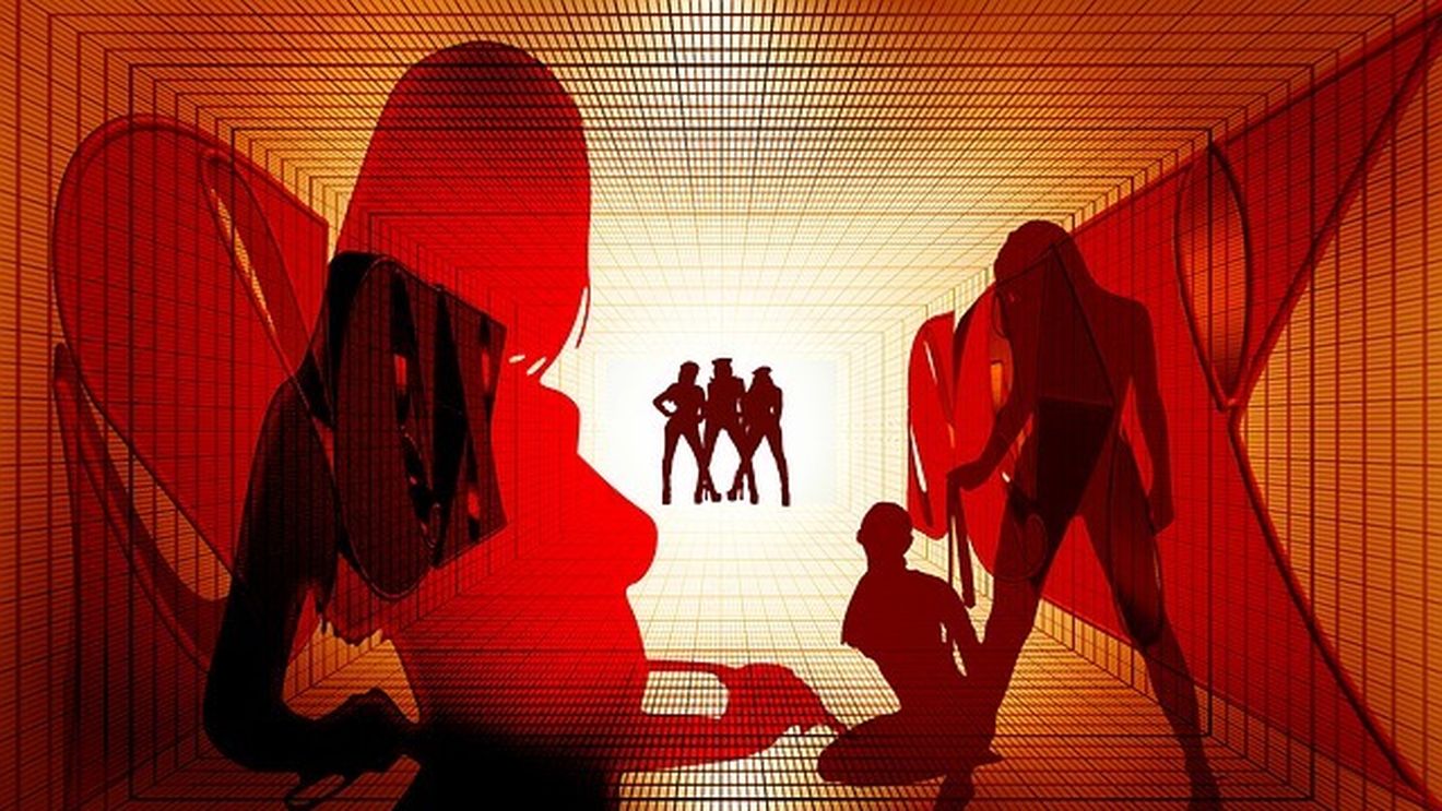 STUDIU Pornografia şi politica, subiectele predilecte ale videoclipurilor trucate care circulă pe internet