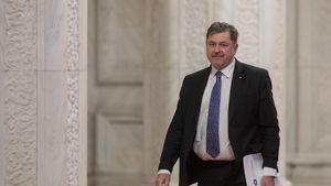 DOCUMENT Rafila a venit cu norme de aplicare a Planului pentru combaterea cancerului, în ultima zi a termenului stabilit prin lege / Ministrul anunță și ordonanță de urgență pentru modificări la planul adoptat de Parlament
