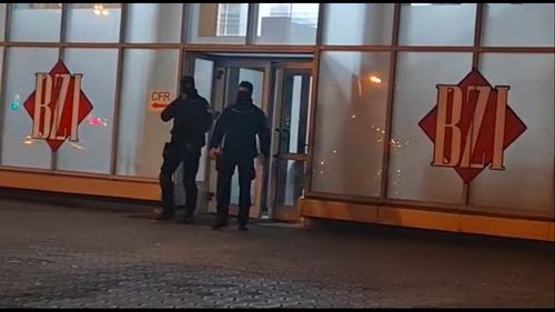 VIDEO Ziarul de Iași: Percheziții la sediul ziarului Bună Ziua Iași/ Dosarul penal vizează acuzații de pornografie infantilă (surse)