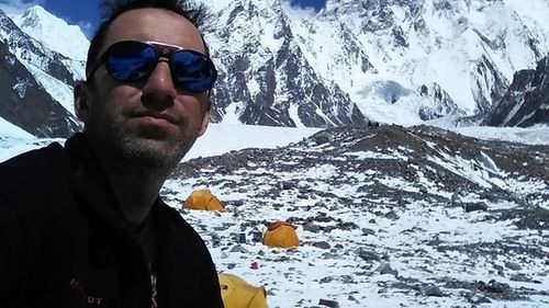 VIDEO Alpinistul Horia Colibăşanu a urcat pe al zecelea vârf de peste 8.000 de metri/ El a ajuns pe Broad Peak fără oxigen suplimentar şi fără ajutorul şerpaşilor