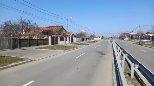 Un bulevard din Craiova are canalizare doar la casele cu numere impare / Lucrarea de modernizare a cuprins doar imobilele de pe o parte a drumului