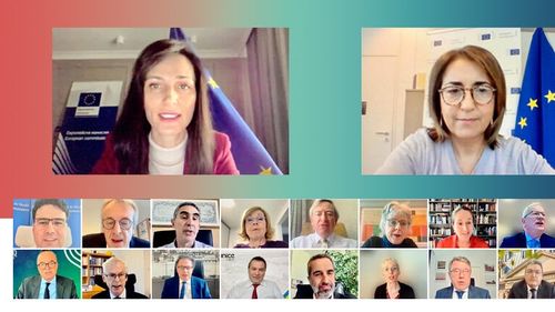 Universitățile sunt cele care trebuie să implementeze cât mai curând micro-certificatele, susține Remus Pricopie, rectorul SNSPA, la o întâlnire inițiată de comisarul european pentru Educație