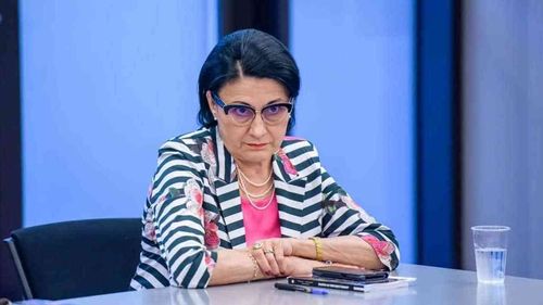 Andronescu, despre voucherele PSD pentru elevii prezenți la școală: În acest moment nu avem bani în buget pentru acest proiect