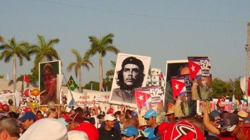 Havana Times: Parada de 1 Mai a fost anulată în Cuba / Evenimentul atrage cheltuieli inutile, nejustificate, în mijlocul unei mari crize sociale, migratorii, alimentare și politice