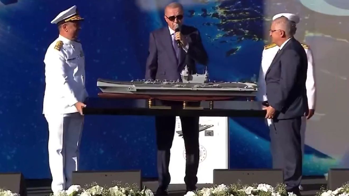 Turcia va construi cea mai mare navă de război dintr-o ţară mediteraneeană, mai mare decât portavionul francez Charles de Gaulle