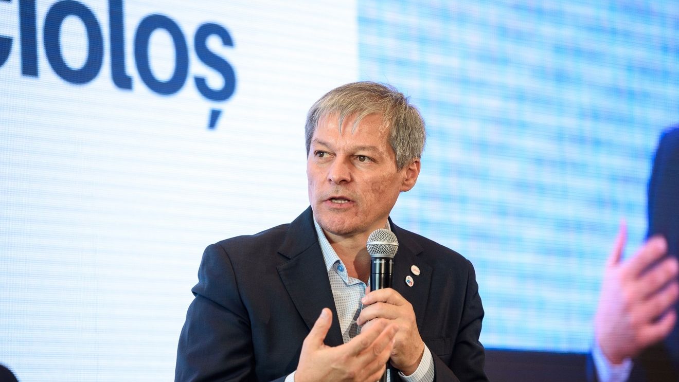 Cioloş: Dacă voi câştiga preşedinţia USR PLUS, în 2023 îmi voi depune mandatul. Înainte de alegerile din 2024, e important să fie făcută o evaluare a partidului şi preşedintele validat din nou prin vot