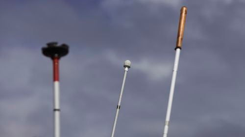 Proteste în Piaţa Constituţiei şi Piaţa Universităţii, sâmbătă / Manifestație pentru „conştientizarea populaţiei cu privire la importanţa prezenţei la vot” și împotriva discriminării persoanelor cu dizabilități