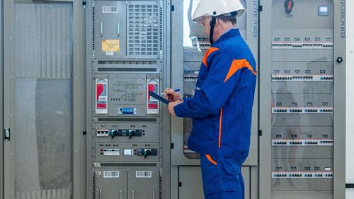 E-Distribuție Muntenia a fost redenumită Rețele Electrice Muntenia (P)